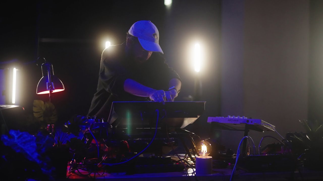 TrikOsk - Flat Sun (Official Music Video)
