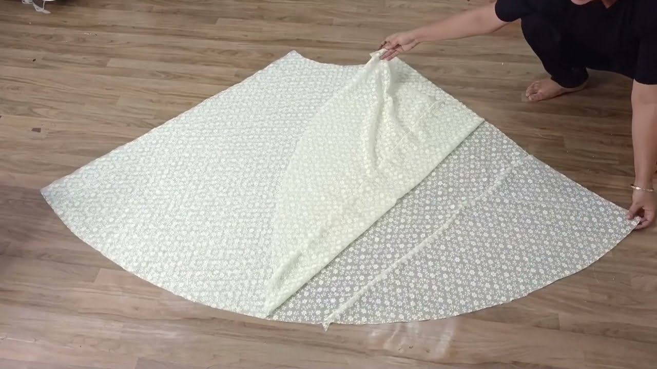 Step by step Full Umbrella frock की कटिंग करना सीखिए बहुत ही आसान तरीके से.