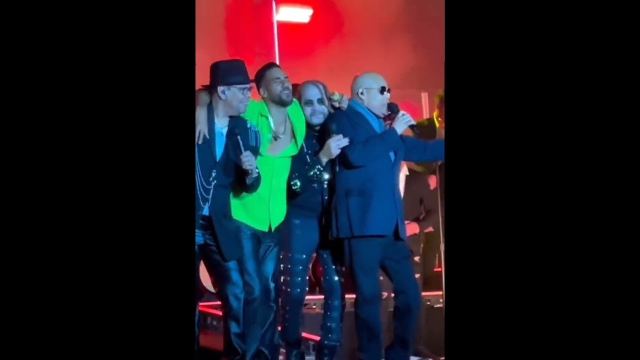 Romeo Santos, Toño Rosario, Ruby Pérez, Fernando Villalona, Ramon Orlando, 15000 Noches