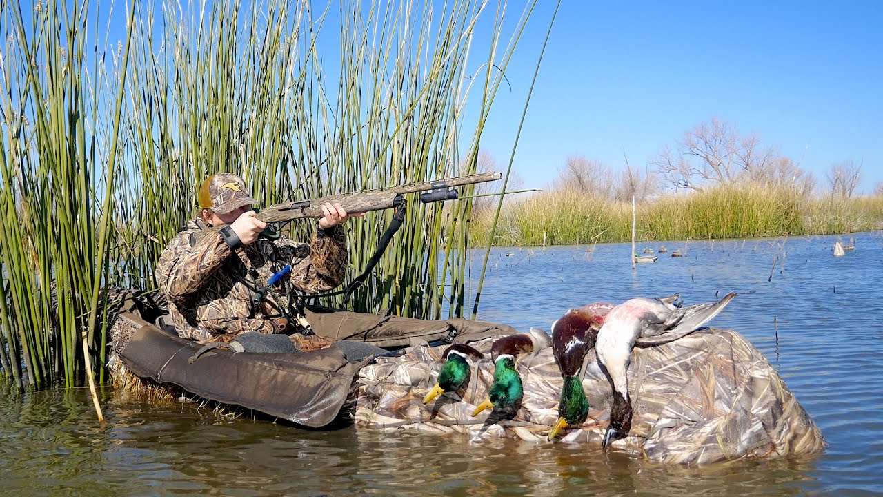 First Solo KAYAK DUCK HUNT This Season (Texas Public Land)