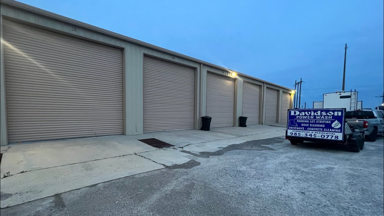 How to soft wash a metal building￼