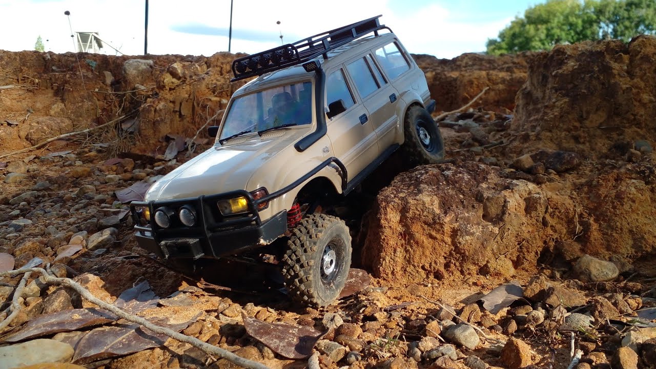 WPL C54-1 RTR LC80 first crawl action in mini canyon