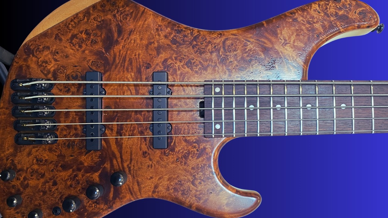 Bass With Benjamin Livestream Special Edition - The Ibanez MDM 1605