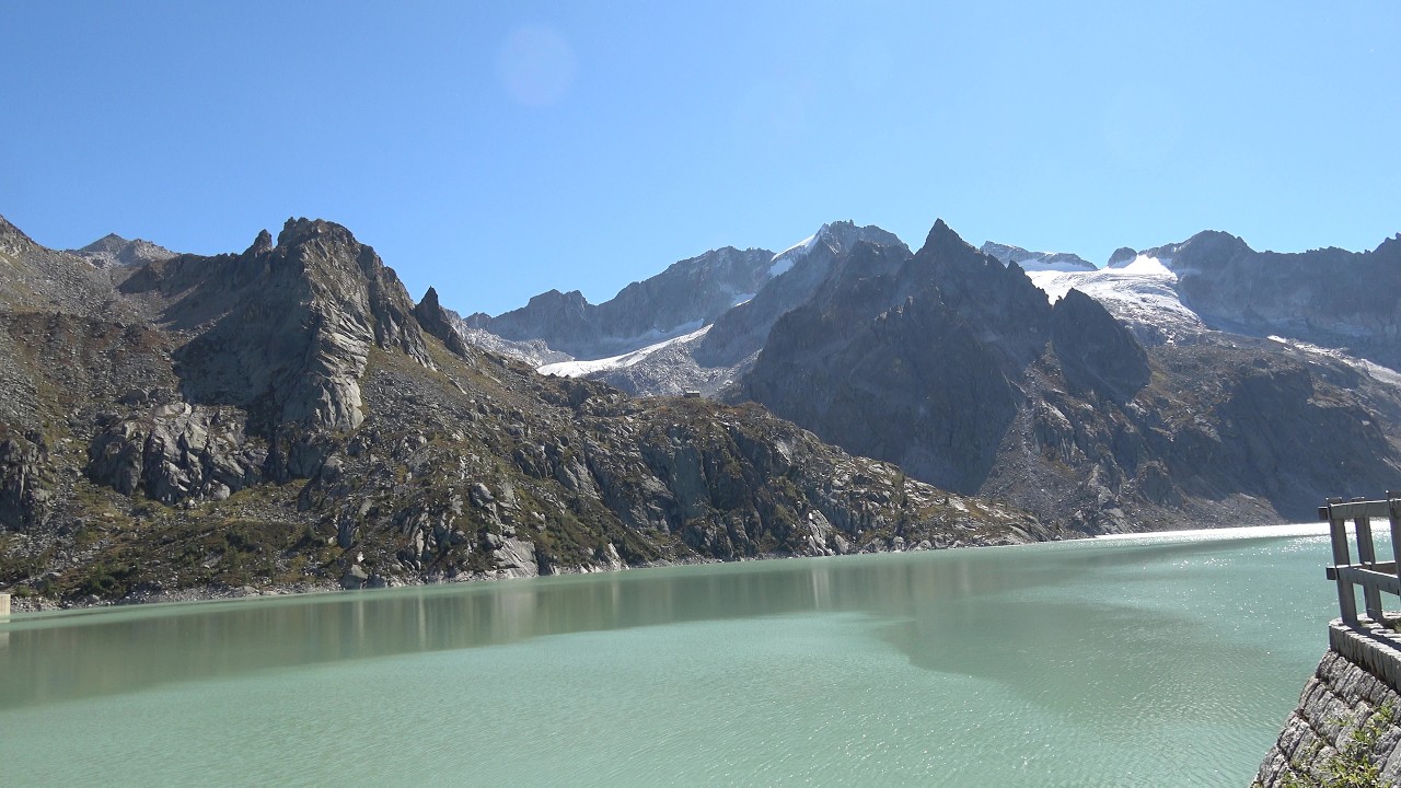 Ausflug-Tipp: Albigna-Stausee und kleine Wanderung zur Albigna Hütte.