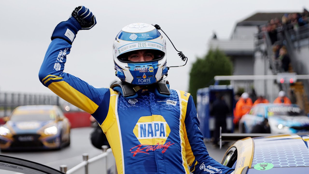 Dan Cammish's daring late lunge wins the opening BTCC race of 2023 at Donington Park