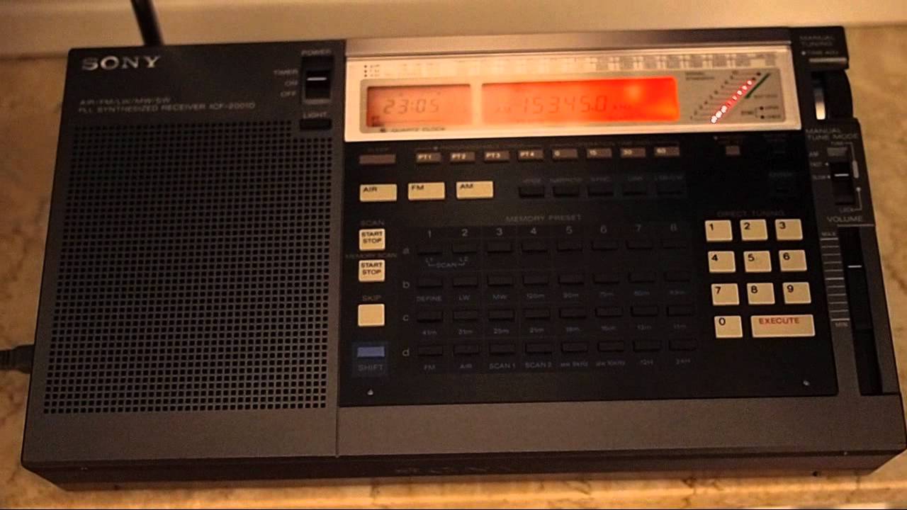 GRUNDIG SATELLIT 700  and  SONY ICF 2001D/2010 - RAE Argentina German - 15.345 kHz