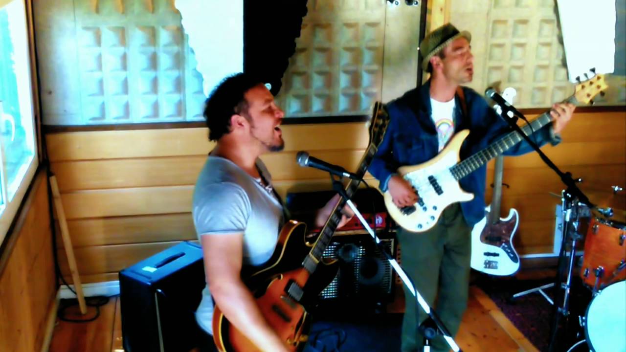 The Sun Cats - Truth- Alexander Ebert Cover