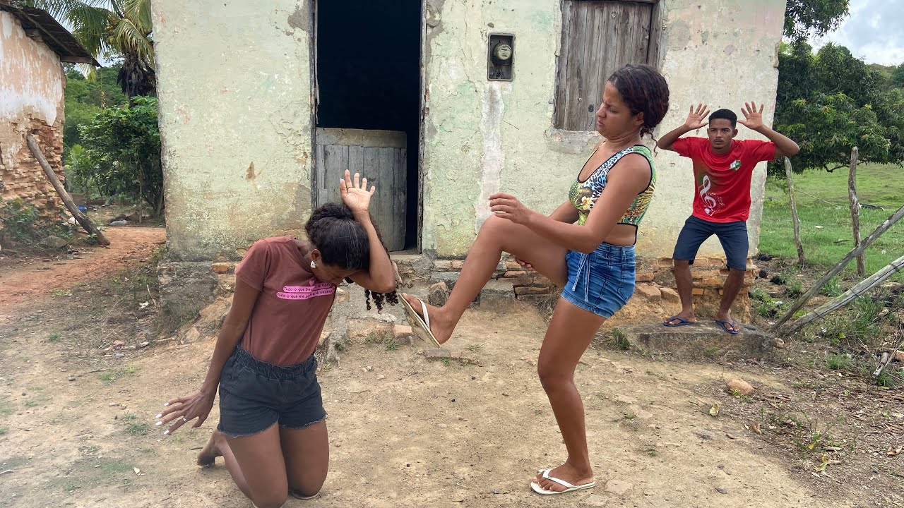 Ela humilhou a madrasta sem piedade… mas não esperava a reação do pai 😳