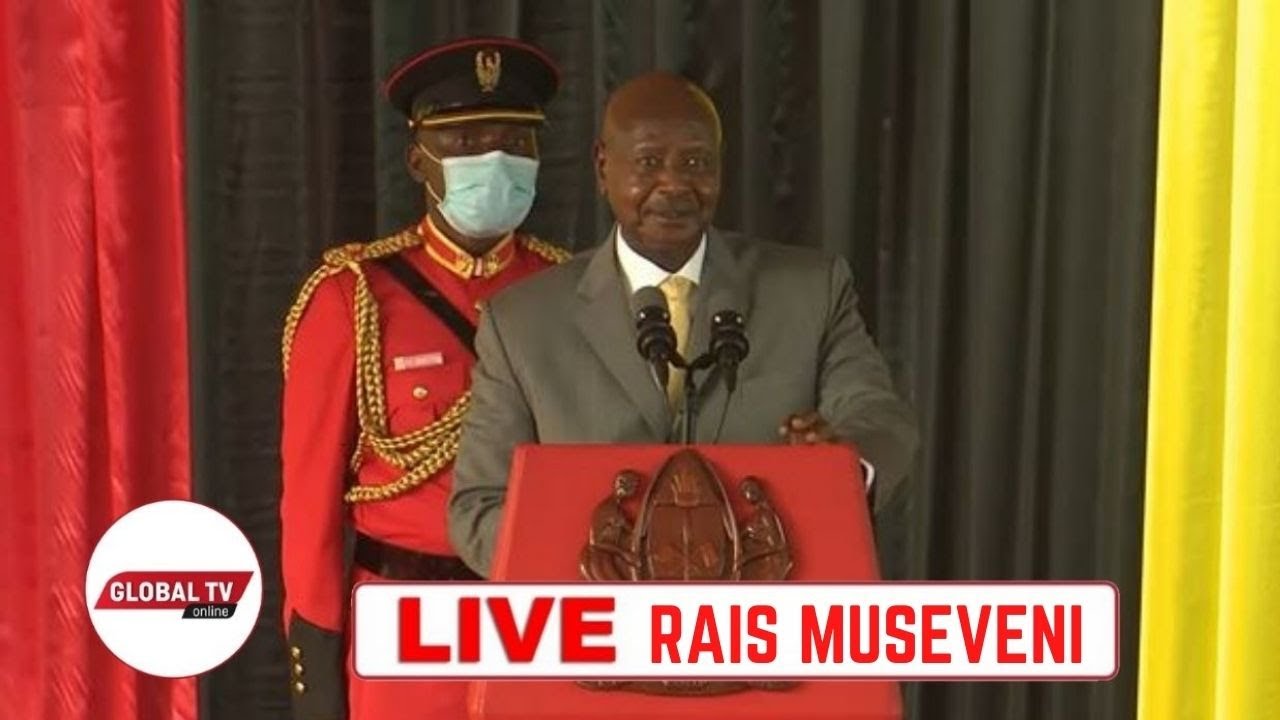 RAIS MUSEVENI AVUNJA WATU MBAVU AKIHUTUBIA - 