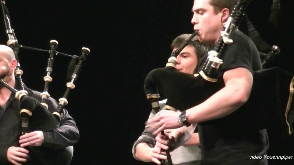 2015  Quatuor Bagad Penhars  Concours Cornemuses 2015 Kemper
