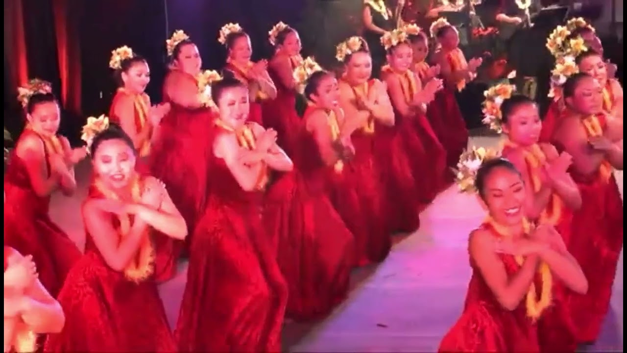 Halau Na Mamo O Pu'uanahulu - Wahine