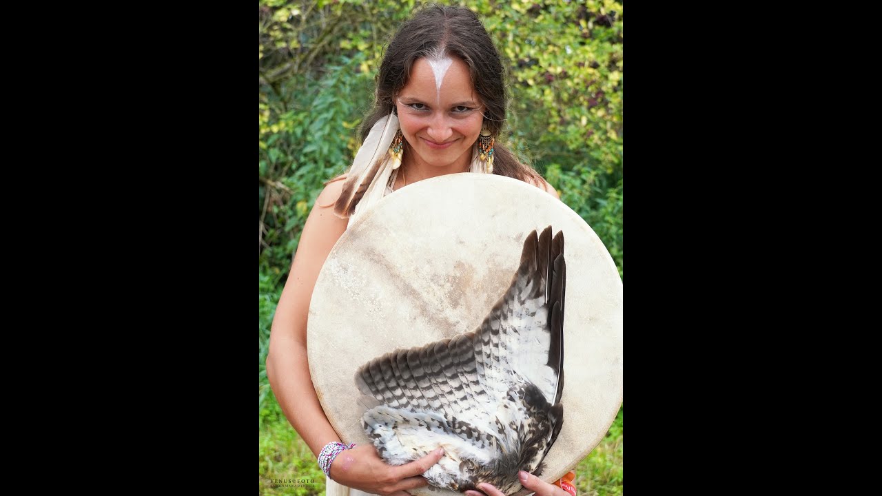 Tuulia Newmoon Online Concert