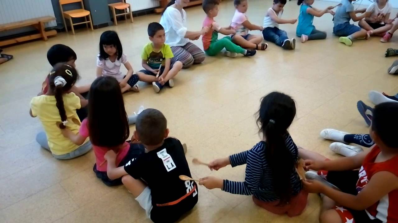 ESCOLA PEPA COLOMER - Valsa dos cavalos (Estêvao Marques)