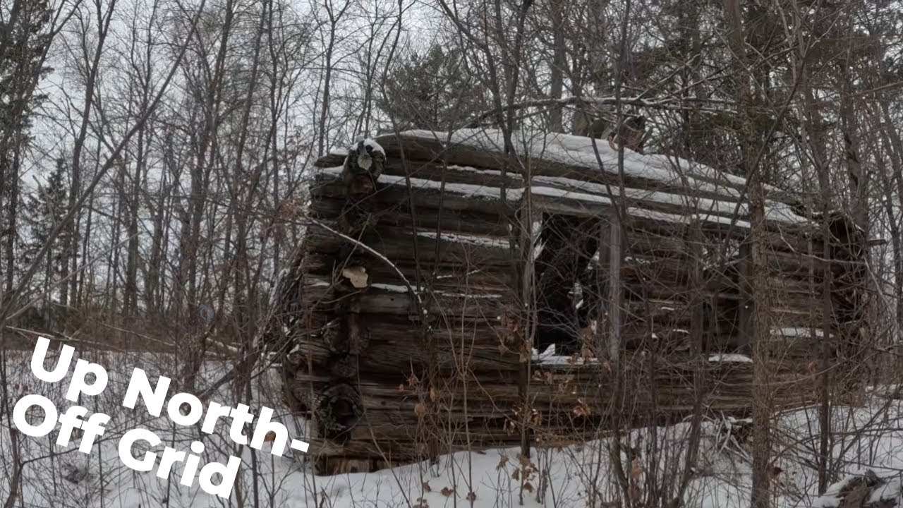 Desolate and Cold: An Abandoned Homestead Frozen in Time