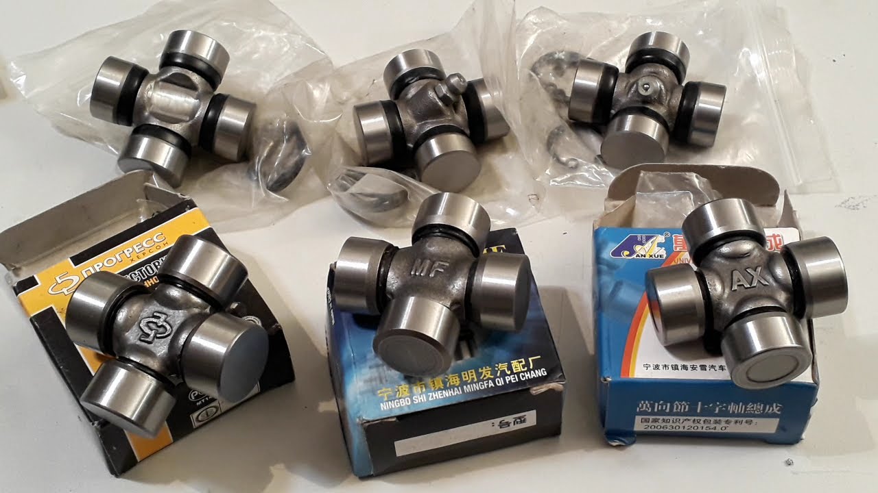 Dnepr, Ural, Chang Jiang Kreuzgelenke / universal joints
