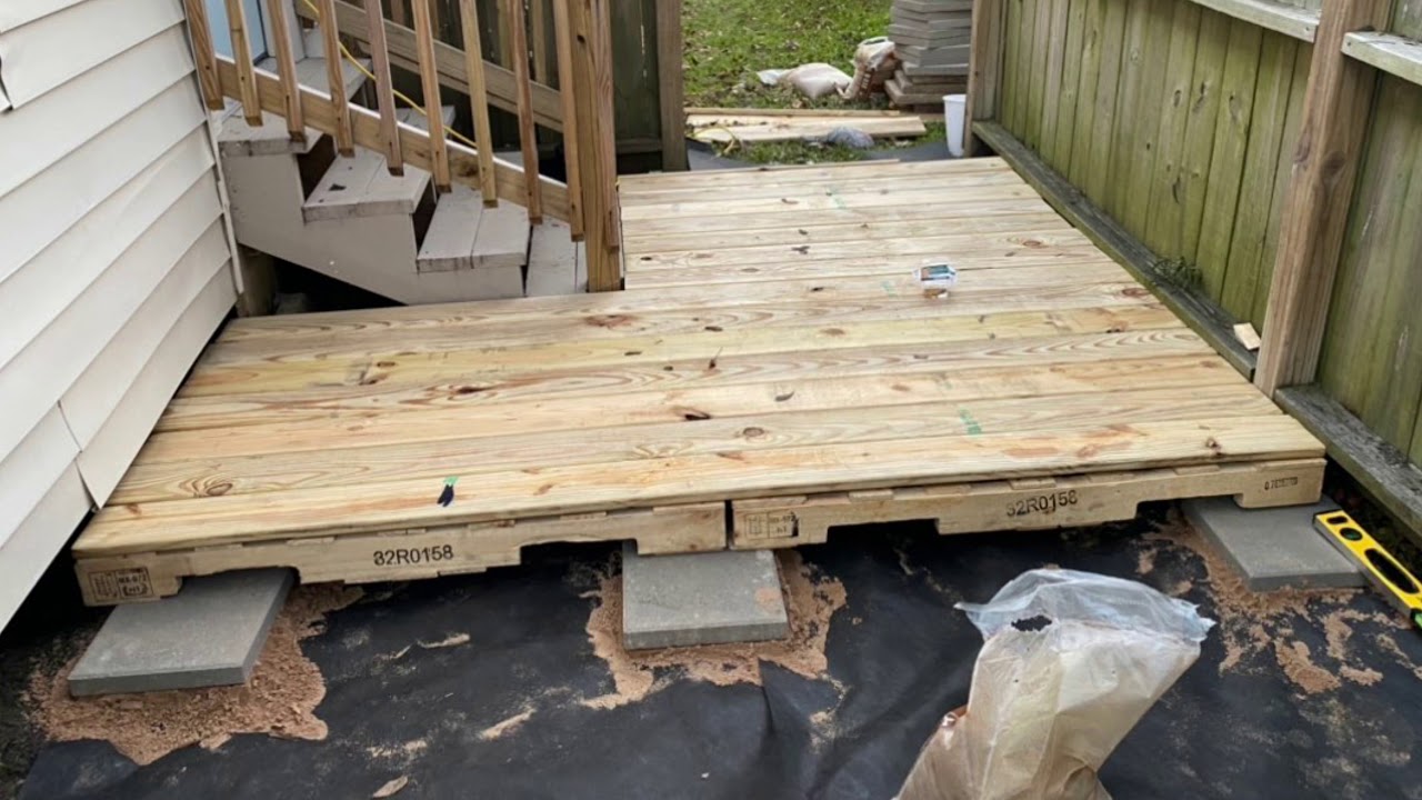 How i made a deck using wood pallets!!