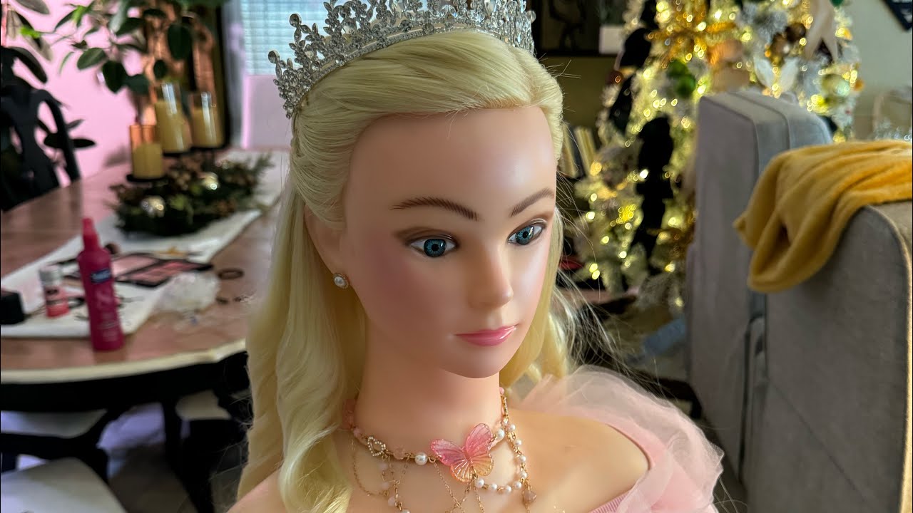 Glinda from Wicked Hairstyle | ASMR | hairstyling - Ariana Grande as Glinda - Finishing Touches
