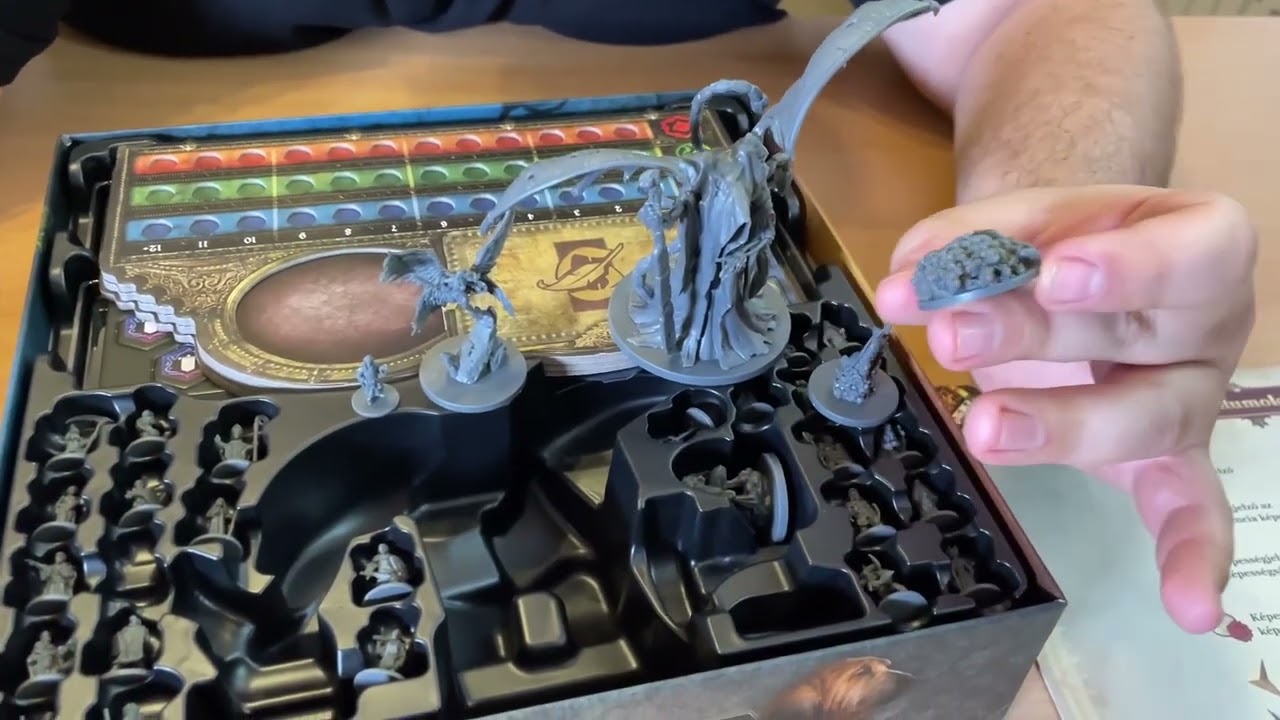 Végzetek Dobozbontás (Unboxing)