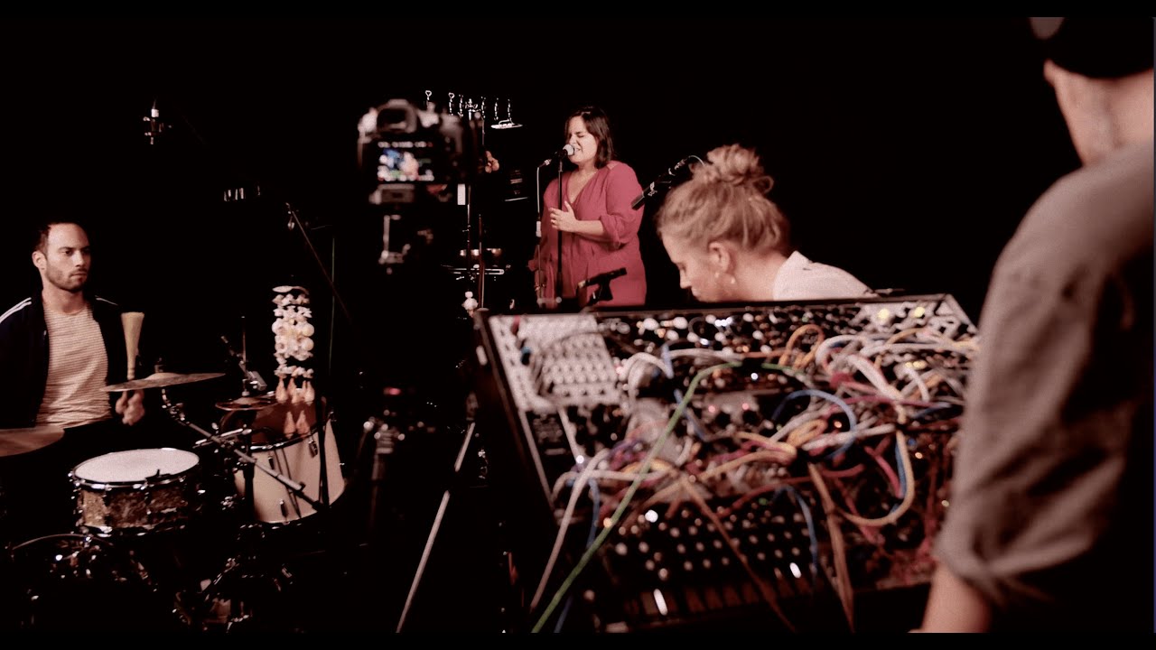 Soy Yolanda presenta - La Loba - Live Session with Vanessa Porter, Emil Kuyumcuyan & Thilo Eichhorn