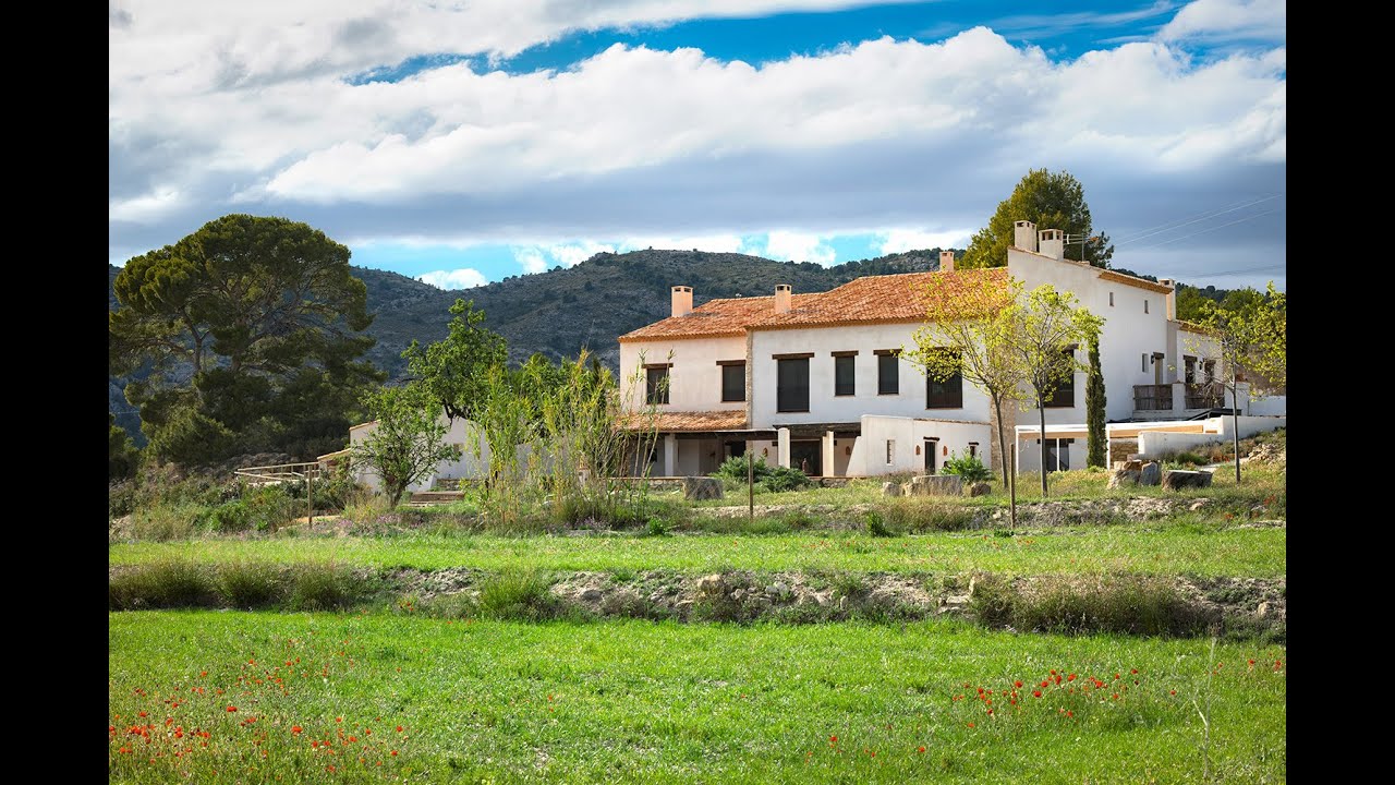 Finca rústica en venta con casa rural en Petrer