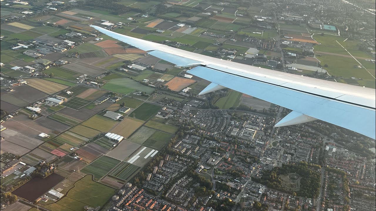 Takeoff/landing onboard a KLM 787-9, Calgary - Amsterdam