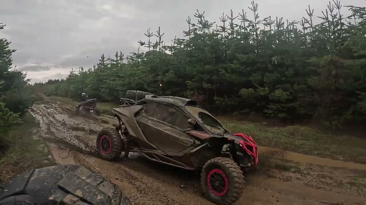 Кална баня на машините (Segway Can am Cf moto)
