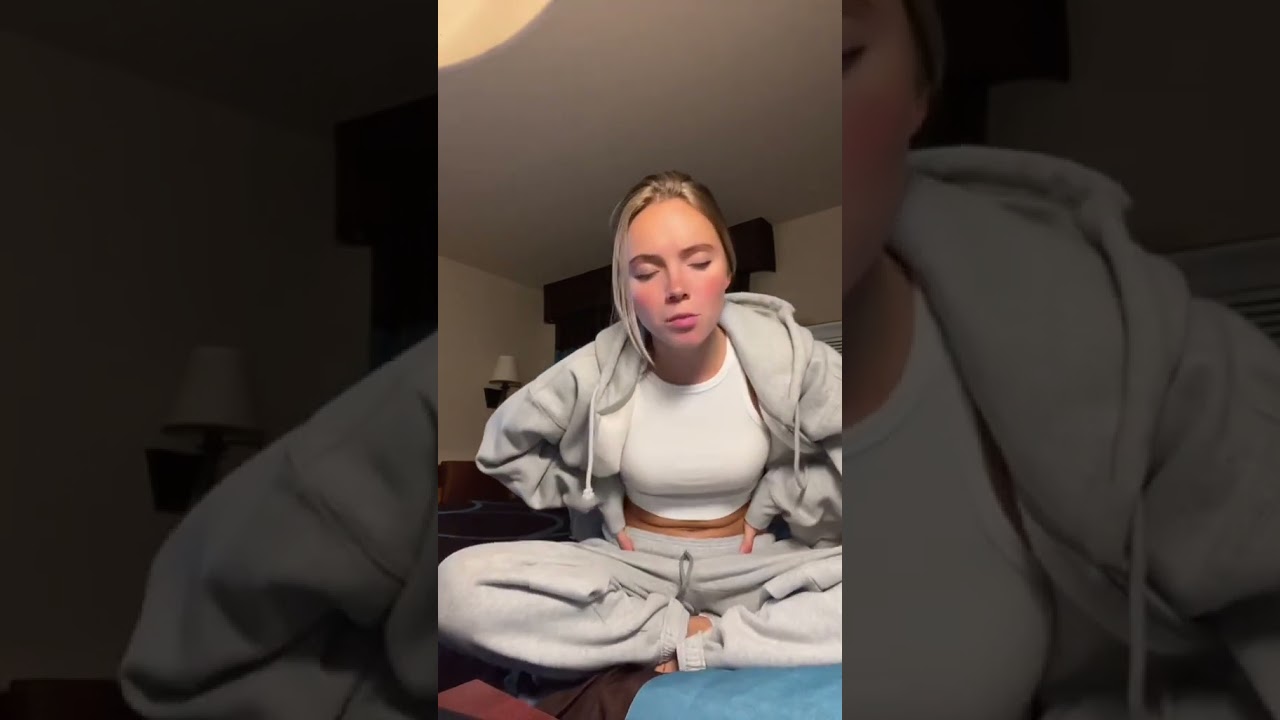 Danielle Bradbery sings in her tik tok video, July 2023