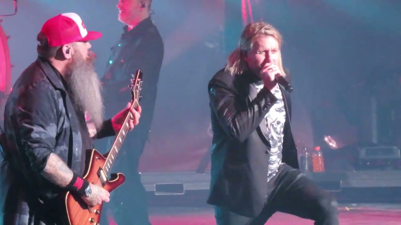 3 Doors Down cover / I Am Machine - Three Days Grace , All State Arena, Rosemont IL, 03-09-26