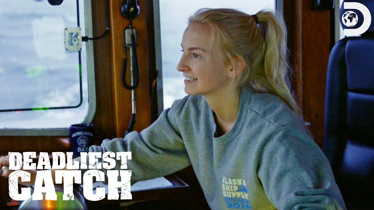 Mandy Takes the Wheel | Deadliest Catch