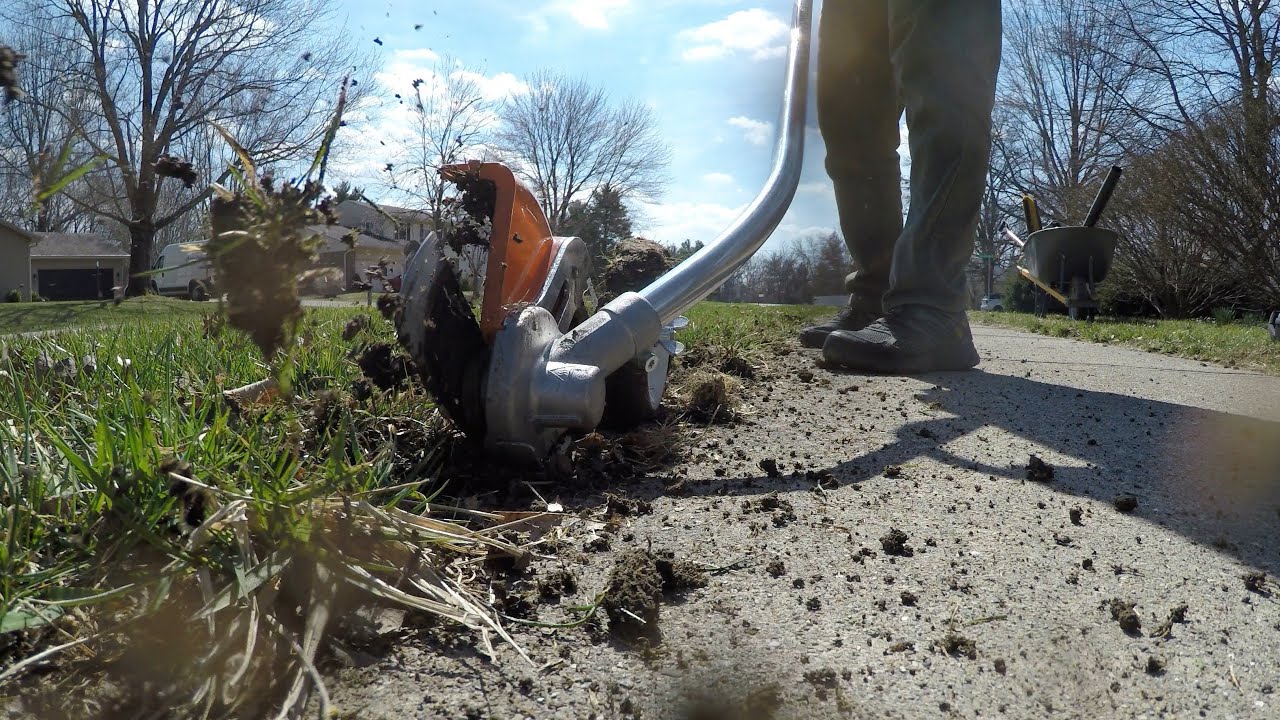 EDGING THE DEVIL STRIP w/a STIHL FC 56 C LAWN EDGER
