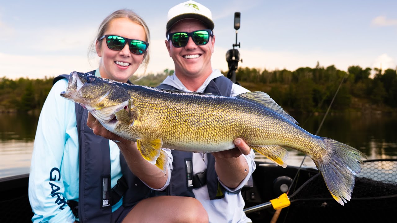 Chasing BIG Lake of the Woods Walleye!