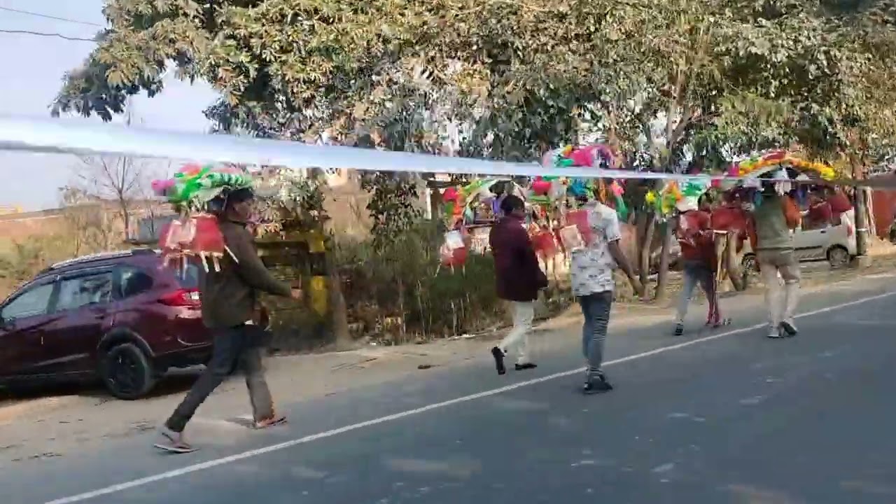 Jai bhole nath Kawdiyon ki yatra niklte hue Amroha road par