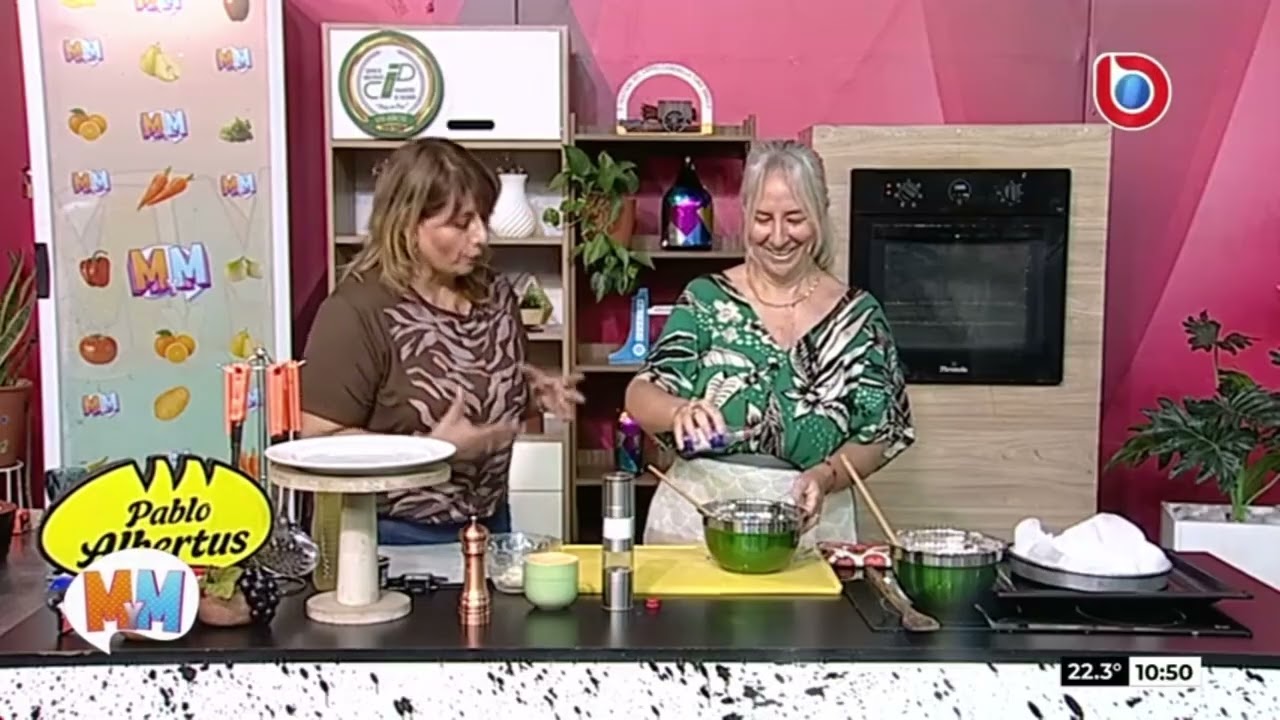 LA COCINA DE MYM | ALEXIA DE ORO NOS COCINA UN PASTEL DE CHOCOLATE