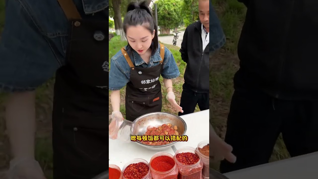 这个大哥上来就抓我的霉豆腐，像棉花糖一样的家乡美食你们吃过没#霉豆腐 #豆腐乳#家乡味道