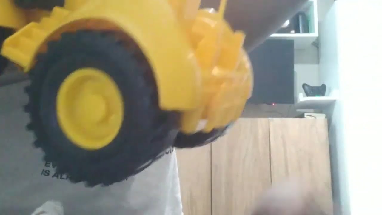 Fornobo VS escavadeira(e carro)!!!