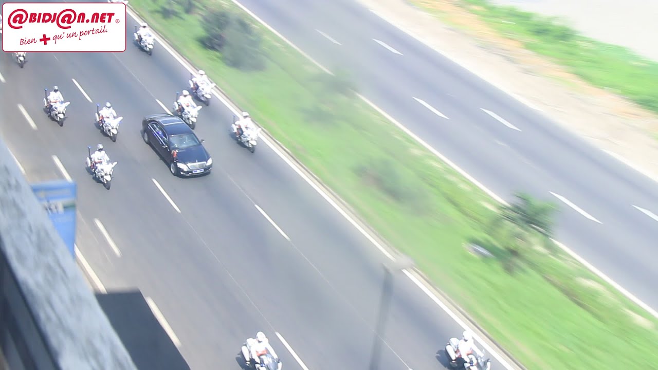 Le cortège d'Alassane Ouattara en partance pour la cérémonie d'investiture