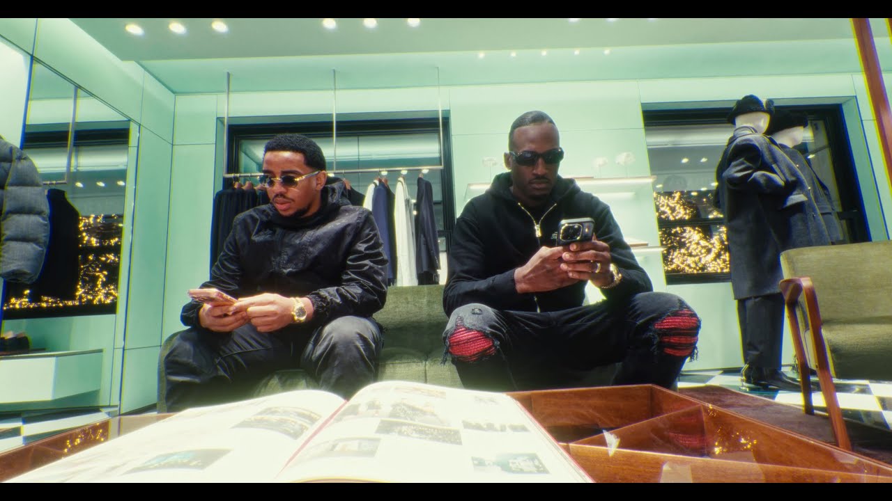 2 Mètres - 2 AMIS Ft Mous-K (Clip Officiel)