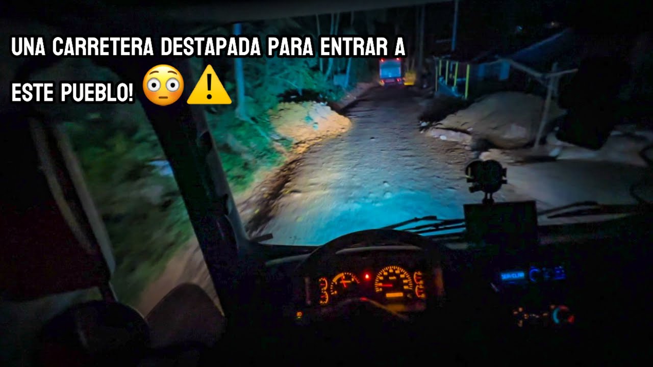Difícil entrada nocturna a Segovia Antioquia ⚠️😳 | POV Truck Driving Colombia