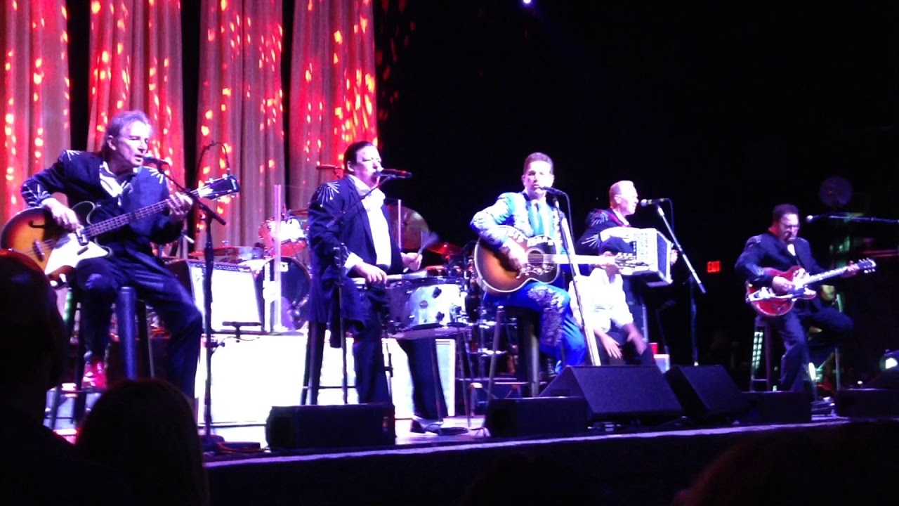 Chris Isaak 