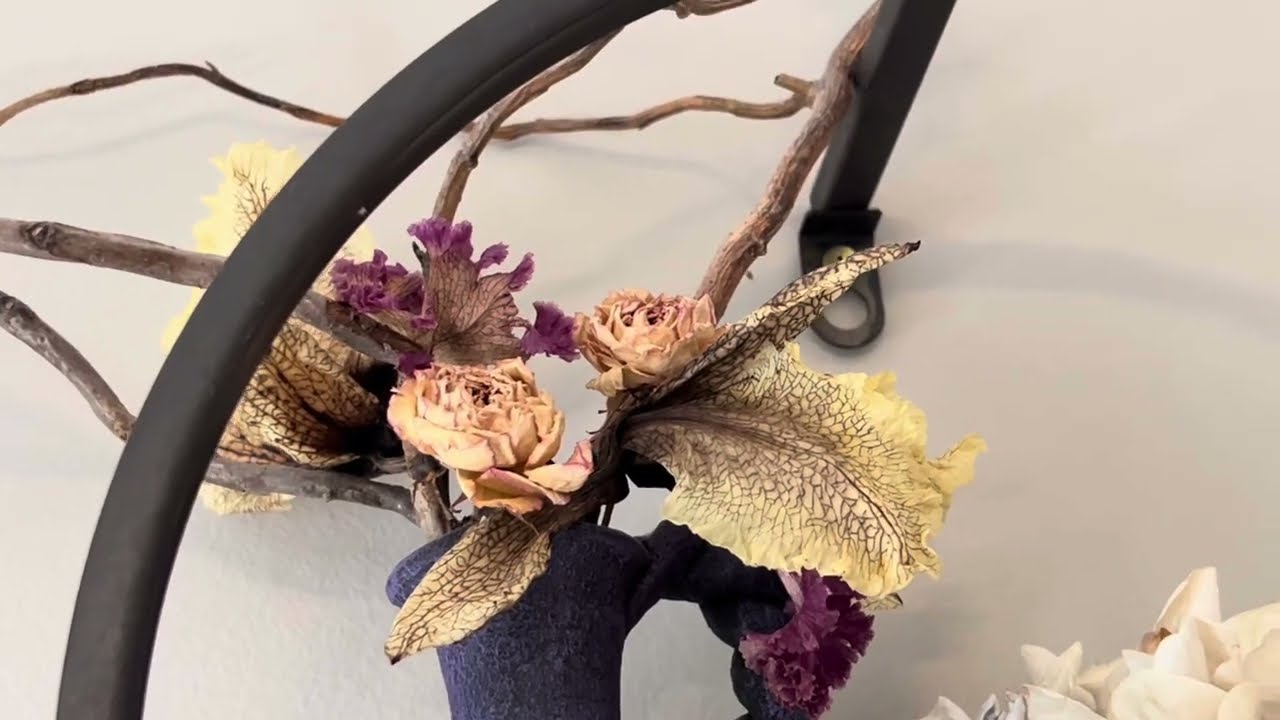#干花手作#干花插花我的小作品（#绣球干花#龙柳枝#满天星）#闲暇时光
