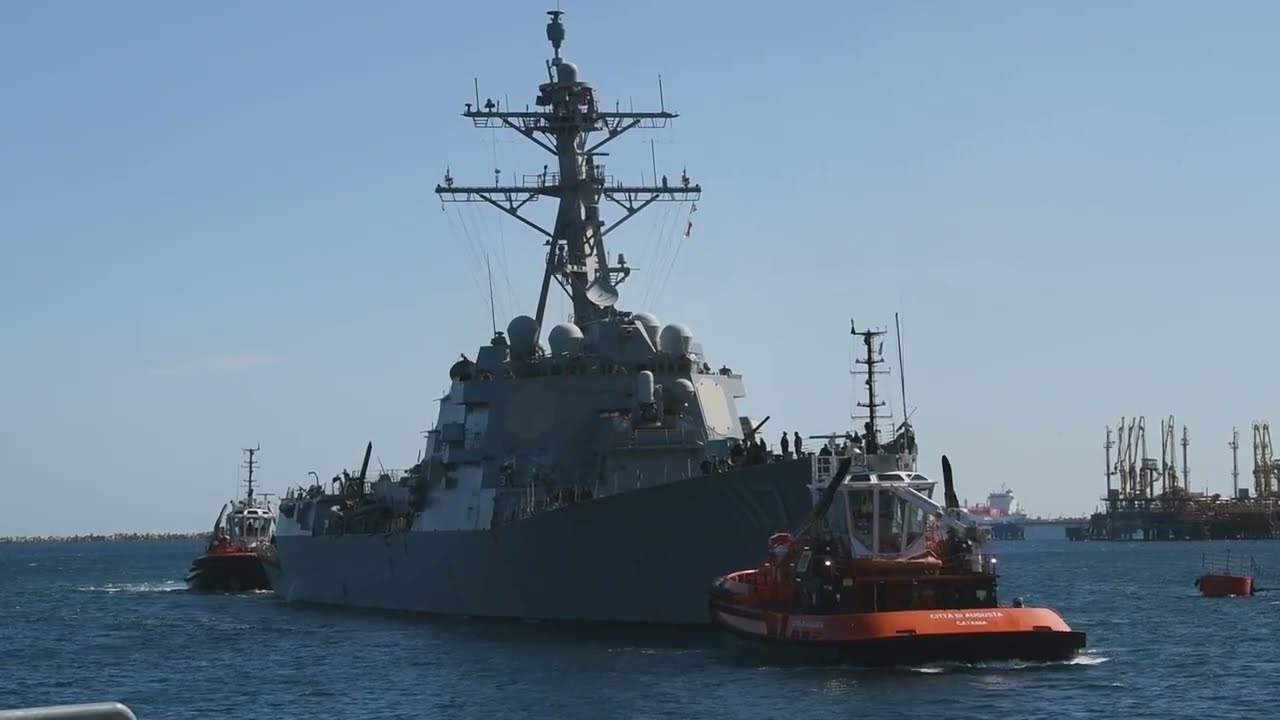 Arleigh Burke-class Guided-Missile Destroyer USS Paul Ignatius in Sicily