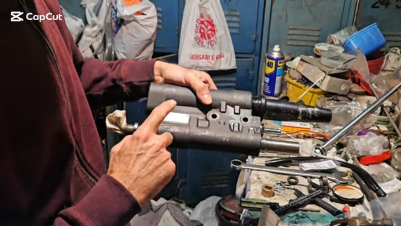 how to rebuild volvo penta power steering actuator