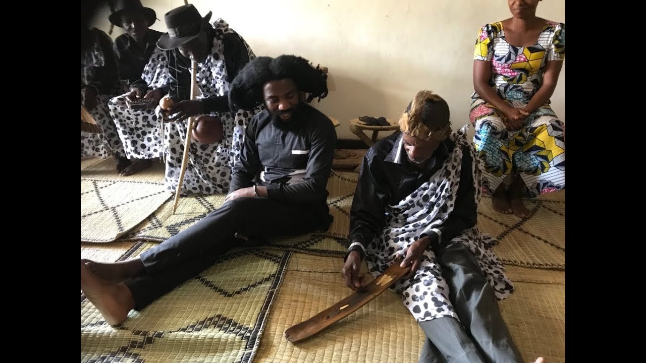Minisitiri w'umuco yamurikiwe Umuhango wo Kuragura, Guterekera no Kubandwa mu Bicumbi,IKIGO Cy'UMUCO