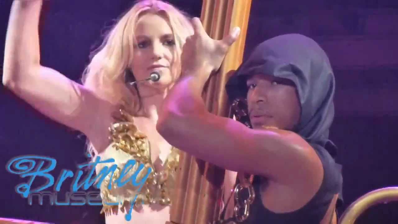 Britney Spears - (Drop Dead) Beautiful  - Femme Fatale Tour - Ahoy Rotterdam