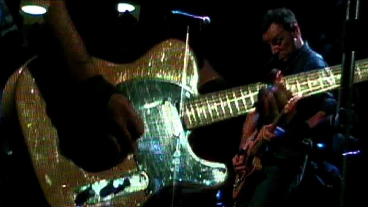 Bruce Springsteen & The E Street Band - Incident On 57th Street