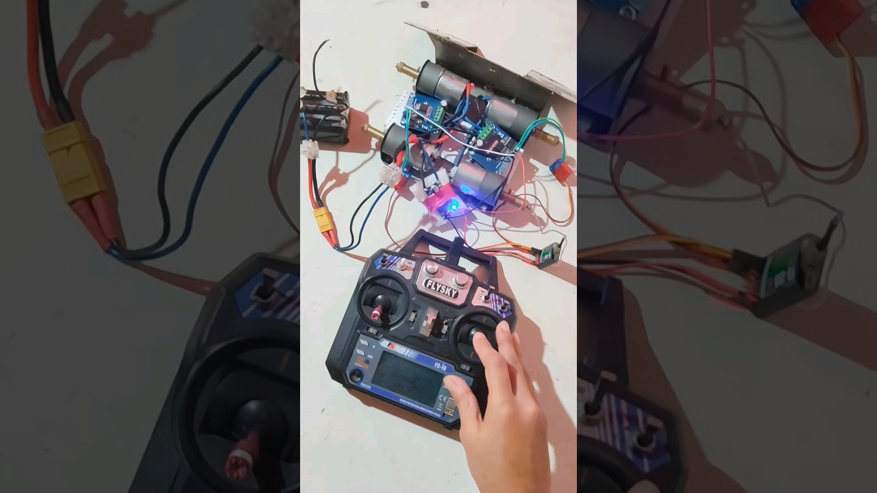 Soccer Bot with FlySky using BTS7960 Motor Driver | No Arduino or ESC #soccerbot