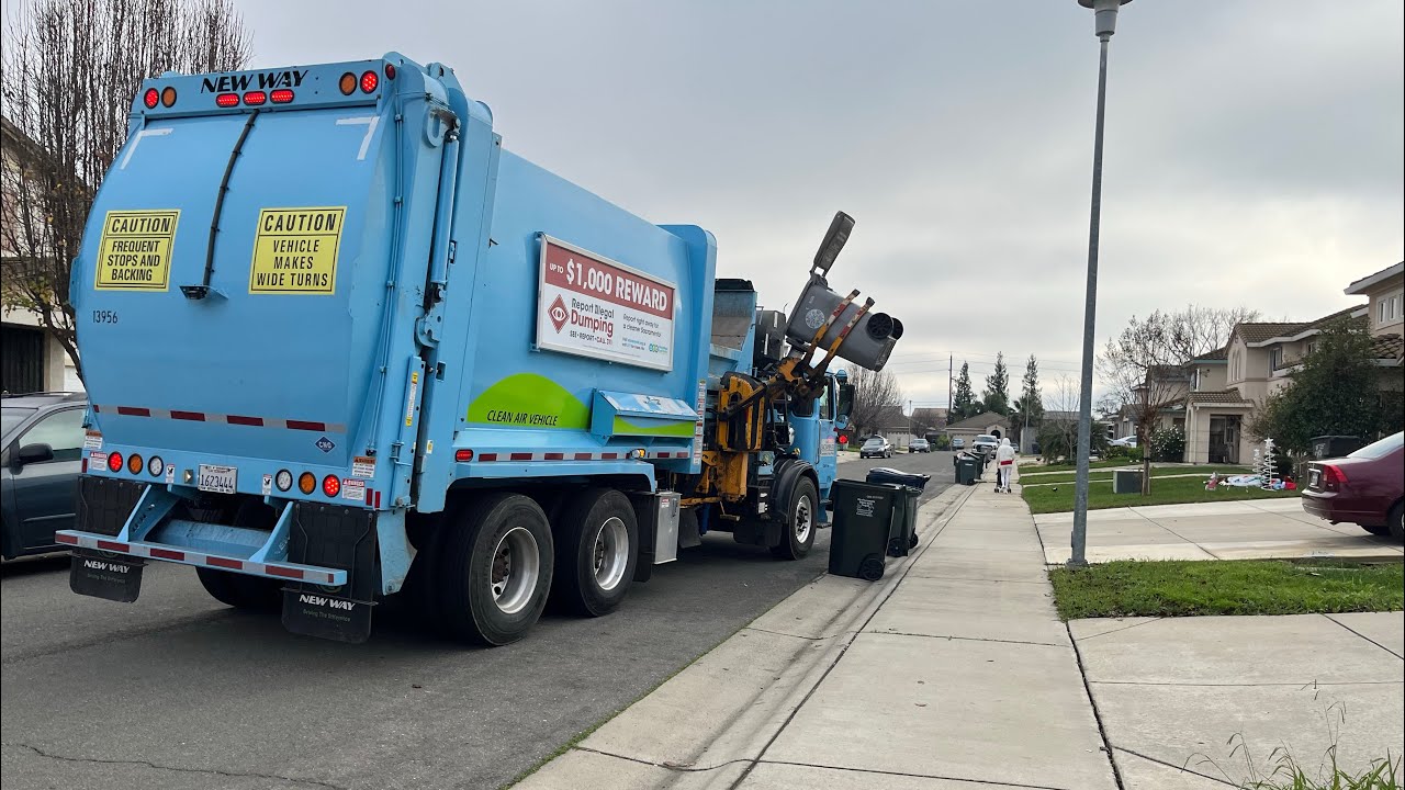 2 City of Sacramento New way sidewinders on Late 2 PM trash 