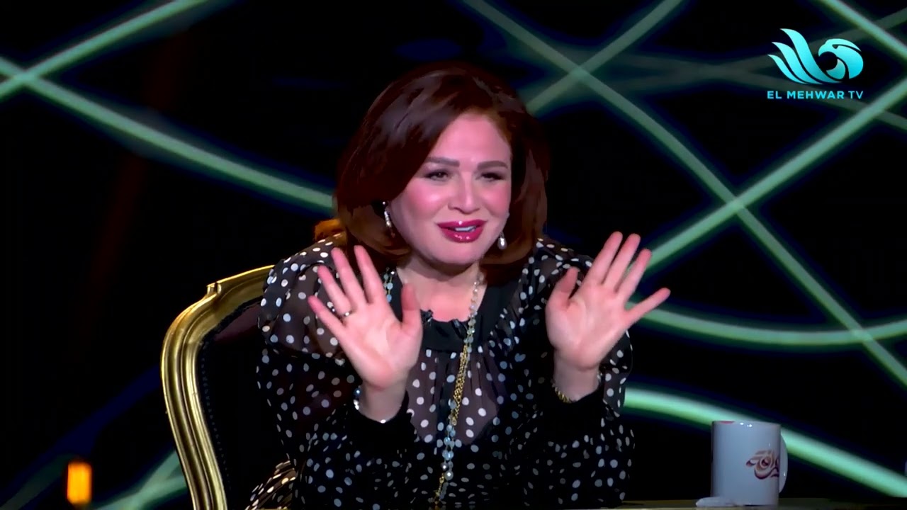 العرافة طلعت السجلات القديمة وبتواجه إلهام شاهين 🧐 ودا كان الرد على المخرج الكبير جلال الشرقاي👇