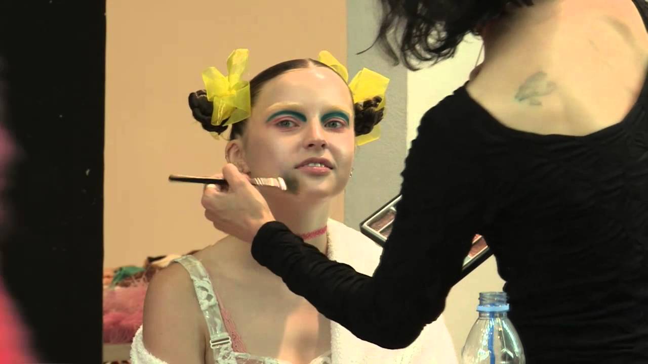 Nine Minutes... with Ali Michael