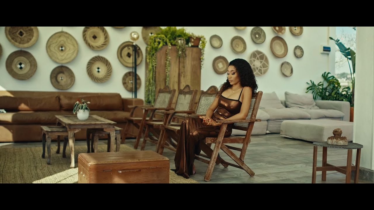 MELONY - DIZ-ME  (VIDEO OFICIAL)